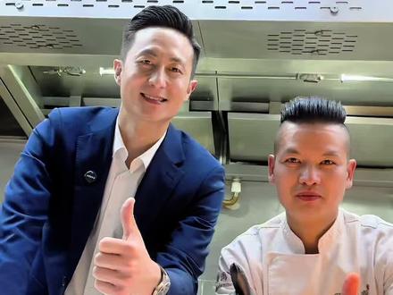 是不停地做,重复地做,用心去做#粤菜 #现场实拍 #热门 #望海湾海攀 #广西粤菜韦师傅 @抖音小助手 @望海湾·海攀 @海攀精彩