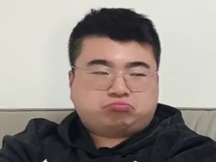 哈哈哈哈哈笑不活了 太好笑了#搞笑视频 #这操作都看傻了 #谁是卧底 #爆笑名场面