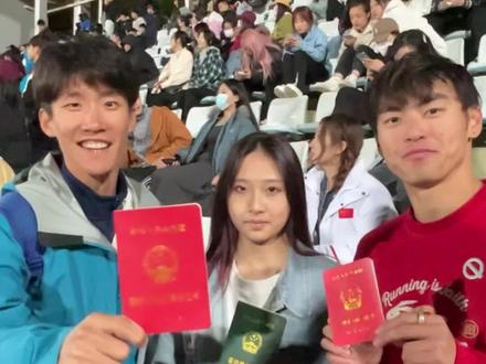 #北京体育大学校运会 看台上的国际健将运动员…小姐姐9岁拿一级,16岁拿健将,18岁拿国际健将。不知道你们9岁时候都有什么证书#运动员 #国际健将运动员 #抖音奇妙派对