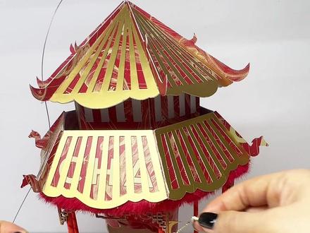 嚯!我用霸王茶姬纸袋做了盏天马手提灯笼!#手工灯笼 #做手工我是认真的 #新年手工 #霸王茶姬#灯笼