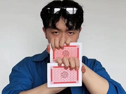 验牌…也这么丝滑的吗? #shyel验牌摇 #扑克牌舞 #tutting #抖音潮流舞蹈大赛 #cardistry