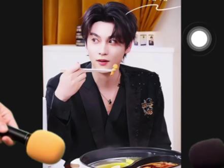 灵感参考@卤水豆角干 视频音频来自@七妹音乐 注意版权问题哦,给自担做起来吧✌️
#眼睛瞎在手机上 #txn #改词翻唱 #追星剪辑教程 #创作者成长计划 @抖音小助手 @DOU+小助手 @抖音创作小助手 @DOU+上热门