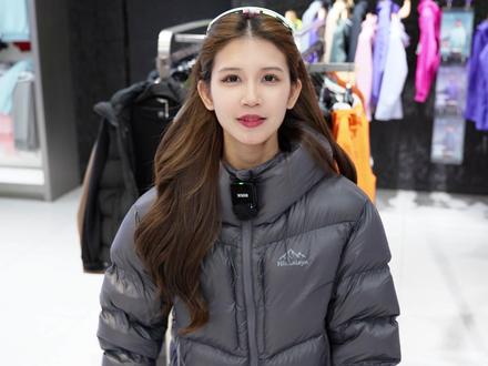 【喜马拉雅冰雪99羽绒服】 冰雪99Pro来啦!衣柜怎么能没有这件呢!#我的初雪穿搭#羽绒服#拍照#户外#喜马拉雅羽绒服