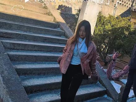 神奇的大孤山 每次去都有不一样的体会 攻略给你们整理好了👌
返程的玄都宫本人超爱❤什么是席地而坐 取天地之灵气 见日光之神迹
开眼☀#丹东大孤山 #旅游攻略 #大孤山攻略 #攻略