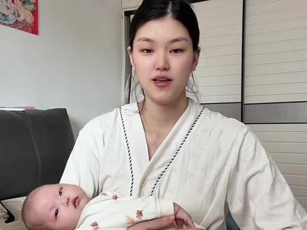 5秒出嗝法,轻松拿捏,简单易学#新手爸妈必看 #拍嗝 #育婴知识 #育儿经验分享 #新生儿护理