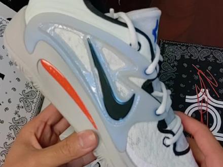 #kd15 #杜兰特 #Nike #全掌zoom气垫 #react
现在react这个东西在勾子那边已经是可以用了不提的科技了吗?