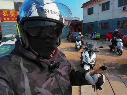 兄弟们,跑山压弯儿一定提前暖胎,
轮胎暖胎升温后能有效提升抓地力。
切记一点:提高安全意识,骑行才能更长久~
#铃木uy125 #跑山压弯 #暖胎 #骑行 #跑山