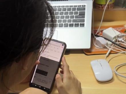 这首歌到底是什么
我记得的是便悲情的
噔噔噔 噔噔噔╱╲—╱╲大概前面就是这样的调了
#音乐 #大学生 #于文亮