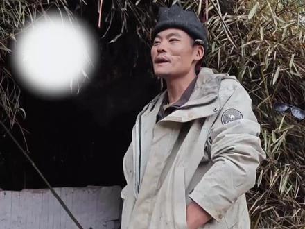 解密刀疤哥
原来刀疤哥脸上刀疤是这样来的 #刀疤哥 #荒野求生 #织金 #张家界七星山骆驼杯荒野求生