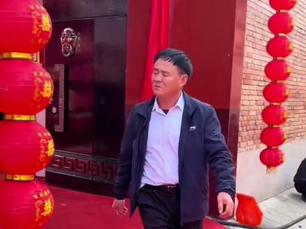 兄弟二人因矛盾8年互不来往 今侄子结婚 叔叔未受邀请前来随礼 大嫂的做法让众人惊讶#传递温暖#农村结婚