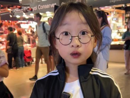 这一集好难啊😂#机灵姐一家 #机灵姐的成长纪念册 #黑色食物 #挑战