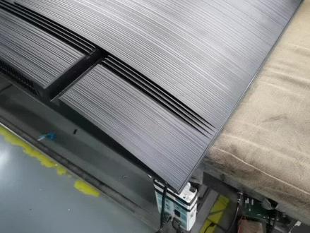 三星电视在没有专用工具情况下,拆电视后盖办法??#液晶电视维修