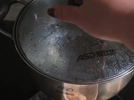 9分12秒煮蛋失败版
#鸡蛋的神仙吃法 #溏心蛋 #蛋神 #日常分享 #9分12秒鸡蛋