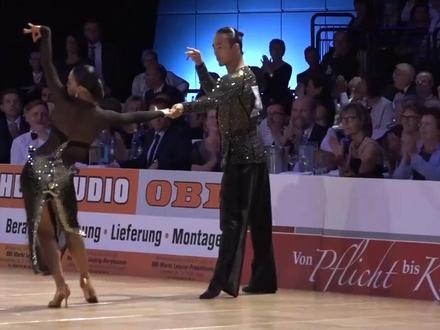 2017 WDSF PD 职业组 世界拉丁舞锦标赛 季军 中国 侯垚庄婷#国际标准舞 #体育舞蹈 #比赛 #拉丁舞比赛 #比赛现场 #最美舞者 #交谊舞 #舞者 #精彩瞬间 #经典 #国标舞蹈生 #国标舞 #舞蹈大赛 #中国体育舞蹈联合会 #拉丁舞 中国的体育舞蹈里程碑 在WDSF大组别中第一对拿奖牌的亚洲选手