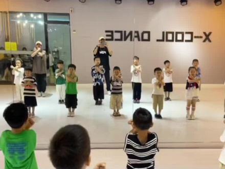 #少儿街舞 #滕州 #舞蹈课堂随拍 #少儿舞蹈 少儿街舞的5大误区@DOU+上热门