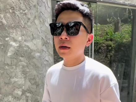 我开了一间CAFE
#居銮 #马来西亚 #马来西亚美食 #vlog日常 #墨镜🕶