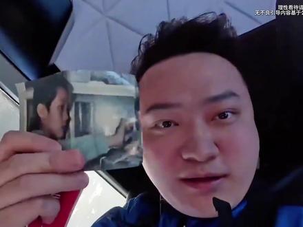 从太空俯瞰地球的瞬间,所有焦虑内卷都成了笑话!总观效应告诉你:我们都活在幻觉里,真正重要的是这颗脆弱的蓝色星球。#宇宙 #总观效应 #宇航员