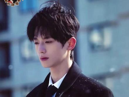 自尊常常将人拖着,把爱都走曲折#骄阳似我 #聂曦光 #庄序 #叶容 #电视剧