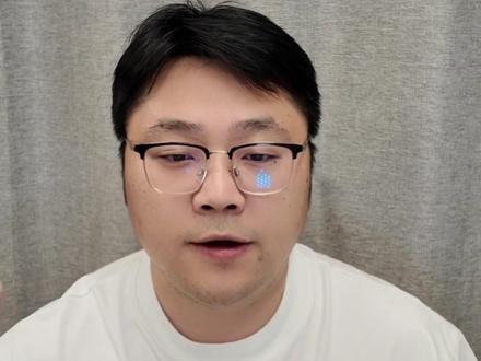 红果短剧下架3522部漫剧!AI短剧最狠一刀砍下! 一周,3522部。平均每三分钟,就有一部AI漫剧被抬走。
偷脸、低俗、盗版、同质化——四宗罪一个不留。
行业规模189亿,爆款率却只有0.16%。九成公司还在亏损。
“快”和“便宜”的时代结束了,“好”和“合规”才是入场券。
你觉得AI漫剧还有未来吗?评论区聊聊👇
#红果短剧#AI漫剧 #短剧整治 #行业观察 #AI