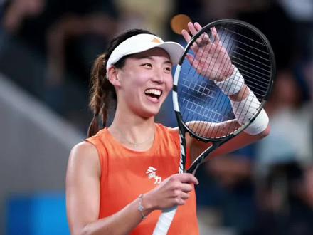 王欣瑜袁悦WTA250克卢日今天赛程 WTA250克卢日-纳波卡站,中国网球运动员王欣瑜约北京时间18:30出战第一轮对阵西班牙资格赛运动员克韦多,袁悦约18:30将出战第2轮对阵西班牙运动员托尔莫。#王欣瑜 #王欣瑜最新比赛 #王欣瑜网球 #袁悦 #袁悦网球