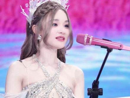 牛逼姐经典嘴瓢现场,黄霄雲演唱会 #黄霄雲 #黄霄雲名场面 #黄霄雲演唱会