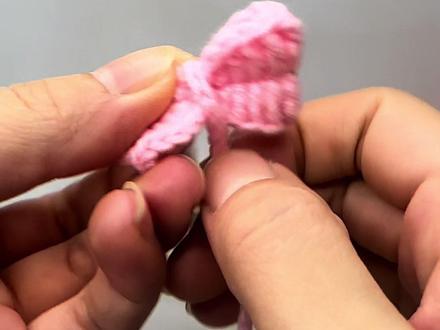 垂耳兔耳朵/蝴蝶结钩织教程
#爱生活爱编织 #玩毛线