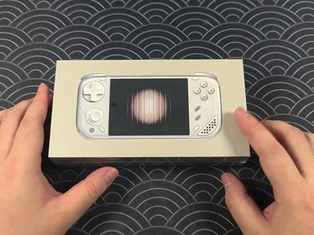 299元!迷你龙Pocket 1开源掌机值得入手吗? #迷你龙掌机 #开源掌机 #掌机 #模拟器游戏 #复古掌机