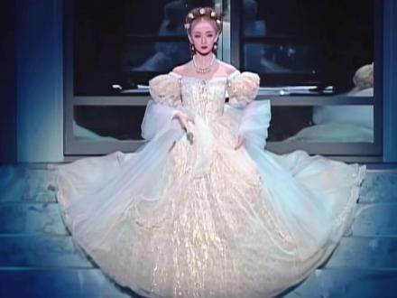 一生一世很长,姑娘不可当真…#花总真理 #宝冢歌剧团