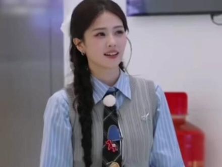 从白月光到争议中心!白鹿跑男到底经历了什么#白鹿 #奔跑吧 #恶意剪辑 #白鹿掉粉