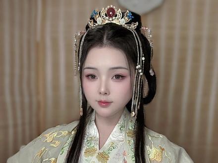 简单又好看的发型,看完就会了…#汉服妆造 #汉服发型教程 #汉服发型