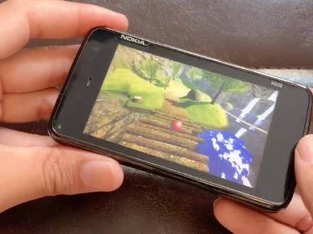 作为诺基亚的MID,整体操作都是横屏完成的,所以要摆脱传统手机竖向操作观念,这点与手机还是有很大区别的。