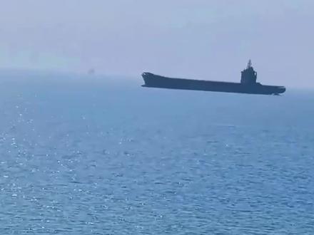 没有一艘船通过!霍尔木兹海峡争夺战打响,美欲把全世界拉下水#时代的荣耀 #全球创作者计划 #零基础看懂全球