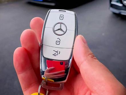 奔驰CLS300豪华型:石墨灰+玛奇朵米色(纯享版)#dou是好车 #抖音汽车 #奔驰 #奔驰CLS #每天推荐好车