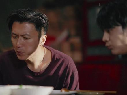 时隔四年,终于等来那句“吃饭不能说话”的callback,用“亲手挖掘”的食材烹制的家宴,是岚安招待客人最高的礼遇#纪录片 #寻真之地 ,与#谢霆锋 #丁真 一起走进甘孜泸定#岚安