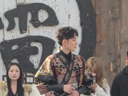 精彩高迪 所向披靡#追星成功 #高迪 #万岁山武侠城