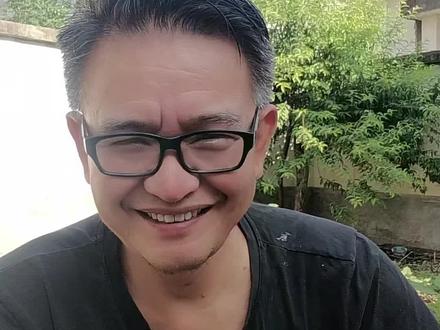 说河南话怎么了?不丢人,没必要那么玻璃心,对吧?@邓一斤