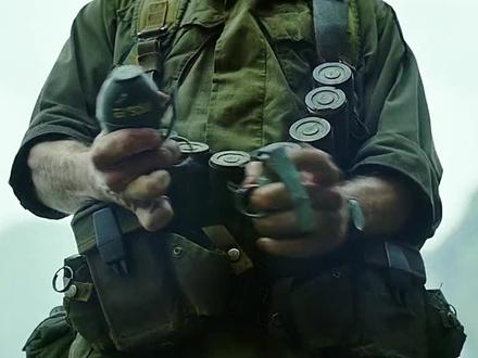 #送我上热搜 #dou小助手 #我的观影报告 伤痕累累的大猩猩 ,为了保护人类