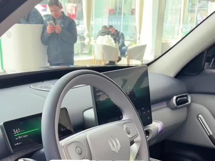 零跑A10配置价格都公布了,实车感受挺好,性价比拉满。
有没有下定的姐妹们,你们都选了哪个版本?#零跑A10 #零跑 #a0级车 #激光雷达 #抖音汽车