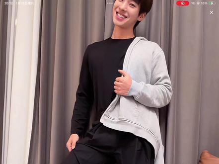 被安子和豆包妆造互动笑死了,演员颜安疑似被豆包整破防#换装 #颜安 #安时发送 #穿搭 @颜安 @安时发送