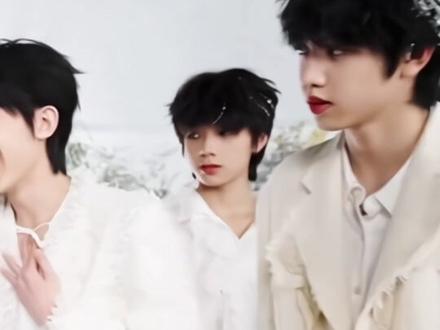 著名变脸艺术家—张桂源 大方的反义词是小圆#天文望源镜#桂文#TF家族