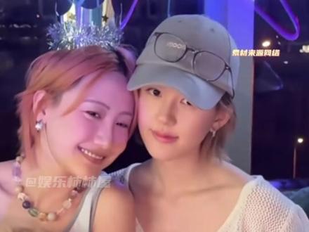 是闺蜜更是家人 #赵露思 #魏笑 #友谊 #女孩子 #家人