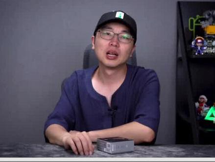 这次终于又找到了一款适合玩游戏的耳机,这种针对性特别强的耳机适合经常玩游戏的人。#游戏耳机 #漫步者 #耳机