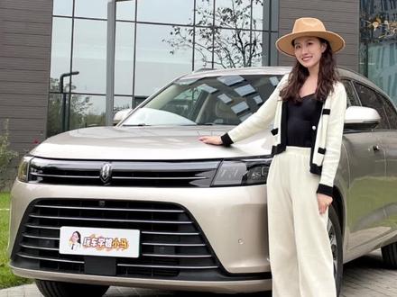 用华为手机的人会买华为汽车不?#新能源领航计划 #上抖音看新车 #问界m7#特斯拉降价#玩车学姐小马#华为@抖音汽车