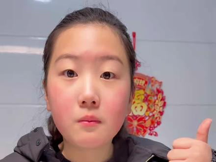 12岁女儿已瘦11斤,早餐来一碗生菜燕麦粥,满满的膳食纤维,低卡低饱腹,#减脂早餐#小学生减脂#燕麦的神仙吃法#生菜燕麦粥#早餐吃什么@DOU+小助手 @DOU+上热门 @抖音小助手