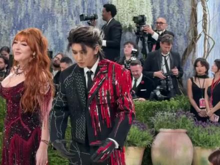 亚洲唯一二登MetGala男星,蔡徐坤造型点评!#蔡徐坤 #时尚 #hello时尚季 #metgala