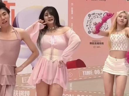 #路演 #这才是甜妹该跳的舞 #apink #apink孙娜恩 #luv 终于跳上阿粉了!稀饭~❤️