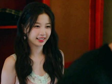 这集堪称教科书级别#虞书欣 #何与 #双轨 #女性向 @抖音小助手