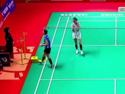 是宫崎友花退步了,还是碧查梦涨球了?#羽毛球 #宫崎友花 #碧查梦 #印尼大师赛 #羽毛球女单