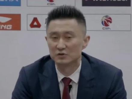 杜锋升官了!广东宏远主帅走马上任,辽篮获新赞助,浙江丁伟辞职#广东宏远 #杜锋 #辽宁男篮 #篮球 #篮球需要沉淀