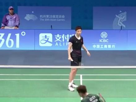 石宇奇终结三连败!2比1战胜李卓耀迎来杭州亚运会首胜!#石宇奇2比1战胜李卓耀 #石宇奇挺进男单16强 #石宇奇终结三连败迎首胜